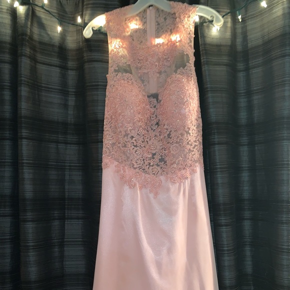 Prom/Formal Open-back Pink Dress from David’s Bridal - Picture 2 of 6
